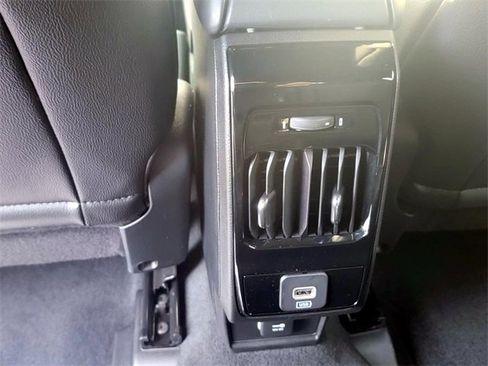 Used 2024 Jeep Compass Limited w/ High Altitude Package image 29