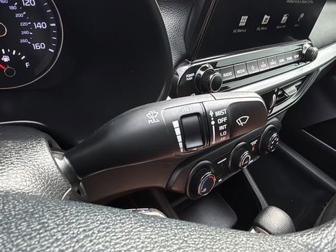 Used 2021 Kia Forte LXS FWD image 22