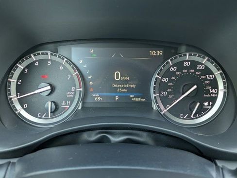 Used 2022 Toyota Highlander XLE AWD/4WD image 24