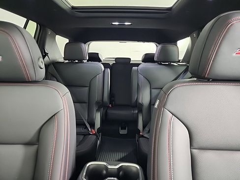New 2026 Chevrolet Traverse Z71 w/ Driver Confidence Package image 23