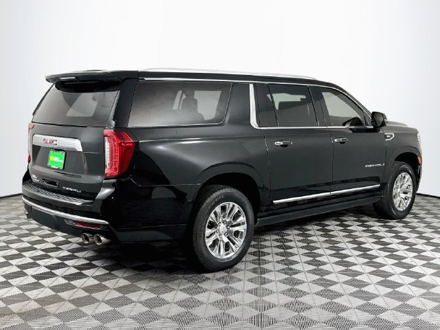Used 2021 GMC Yukon XL Denali w/ Denali Ultimate Package AWD/4WD image 8