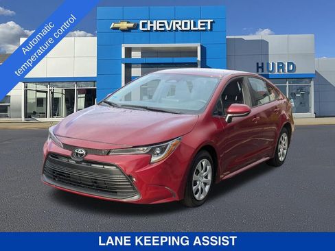 Used 2025 Toyota Corolla LE image 9