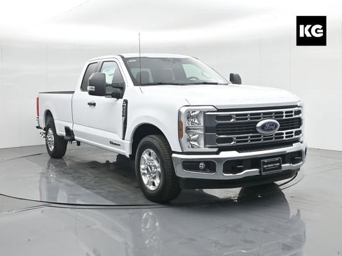 New 2026 Ford F350 XLT image 1