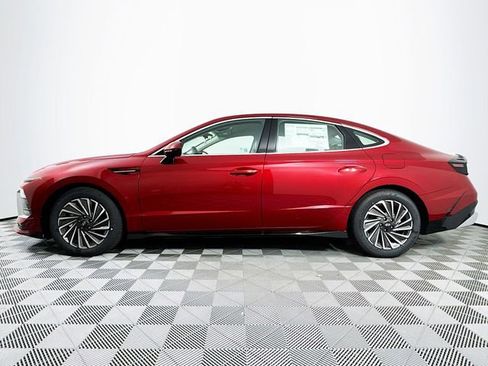 New 2025 Hyundai Sonata SEL image 2