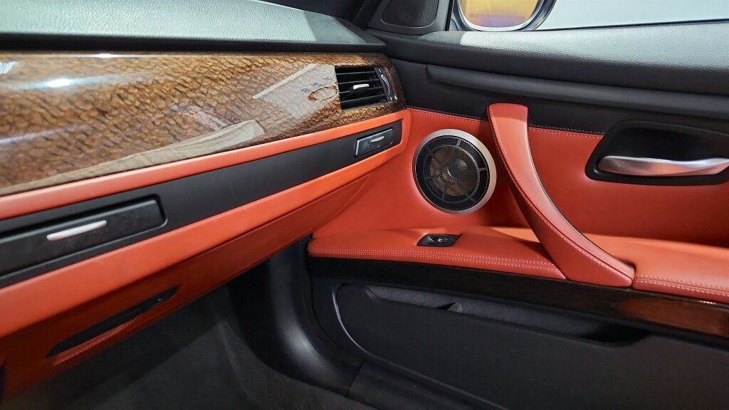 Used 2012 BMW M3 Convertible RWD image 37