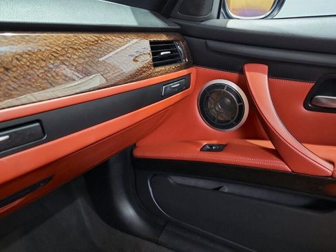 Used 2012 BMW M3 Convertible RWD image 37