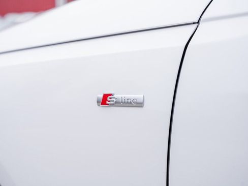 Used 2021 Audi A4 2.0T Premium Plus w/ Premium Plus Package image 5