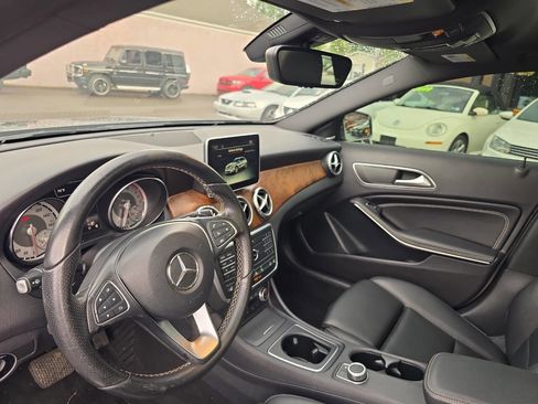 Used 2016 Mercedes-Benz GLA 250 4MATIC image 21