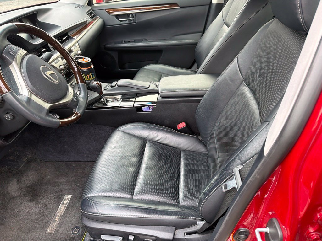 Used 2013 Lexus ES 350 w/ Luxury Pkg FWD image 23