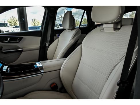 New 2026 Mercedes-Benz GLC 300 4MATIC image 7
