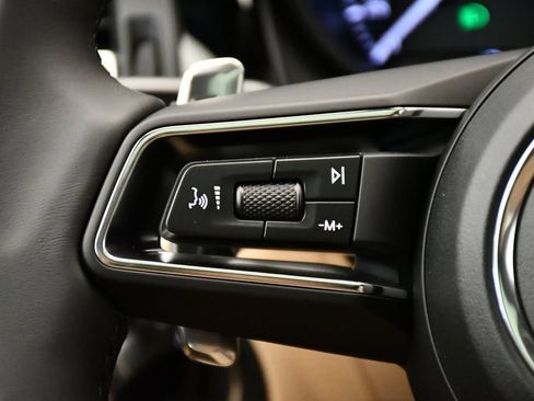 Certified 2026 Porsche Macan AWD/4WD image 27