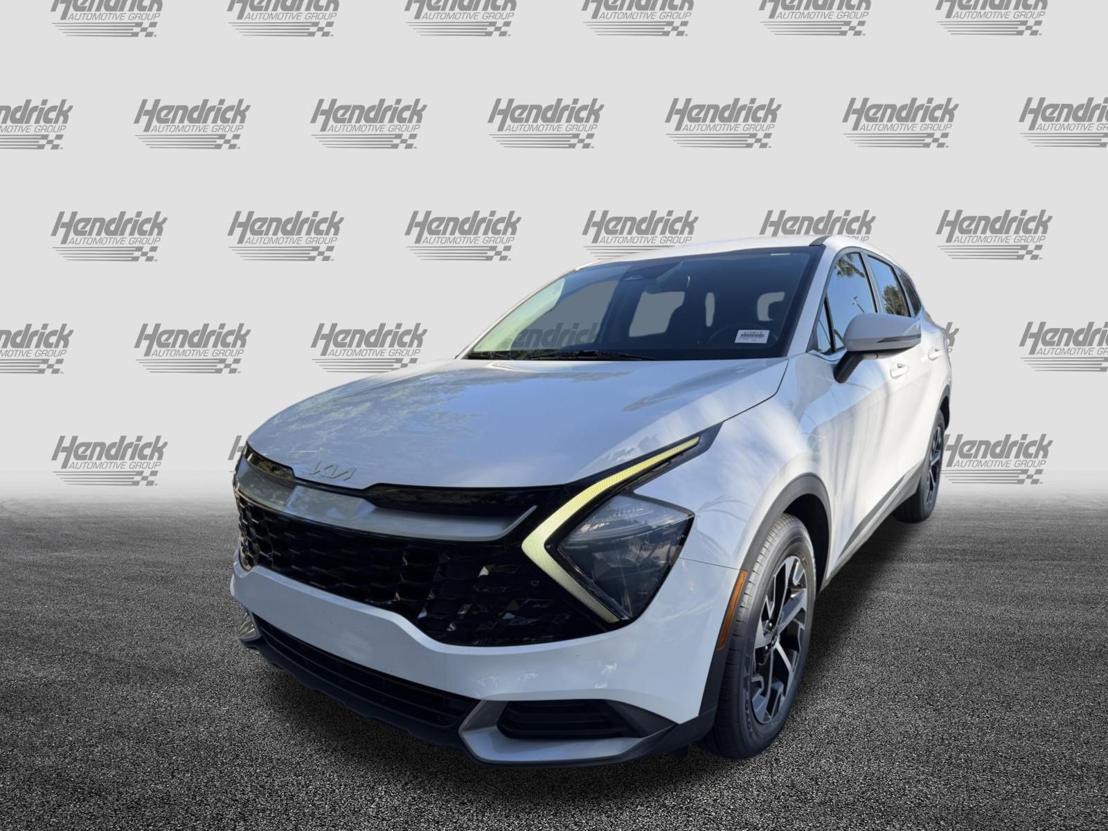 Used 2023 Kia Sportage EX FWD image 5