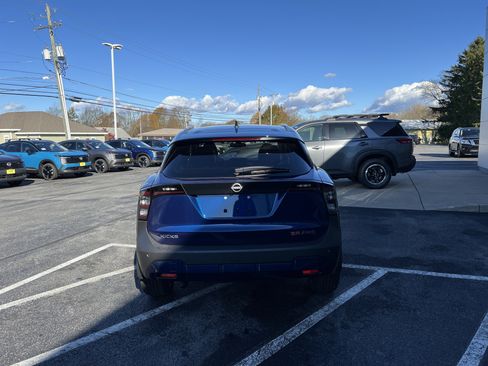New 2025 Nissan Kicks SR image 6