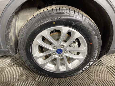 Used 2022 Ford Escape SE w/ Cold Weather Package image 6