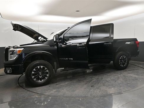 Used 2019 Nissan Titan PRO-4X w/ Pro-4x Utility Package image 34