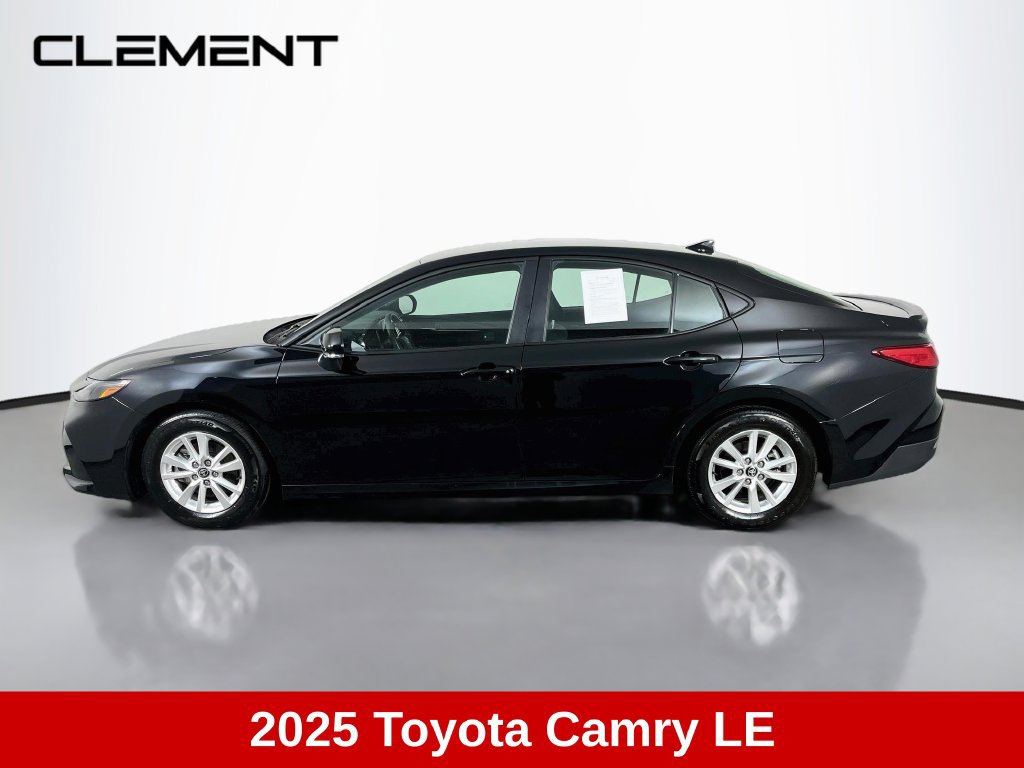 Used 2025 Toyota Camry LE w/ Convenience Package FWD image 5