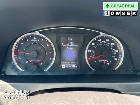 Used 2015 Toyota Camry XSE w/ Moonroof Package FWD image 10