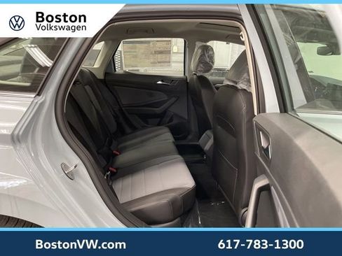 New 2026 Volkswagen Jetta SE FWD image 10