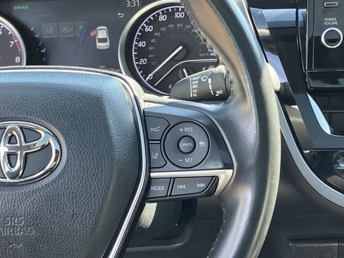 Used 2023 Toyota Camry XLE FWD image 22