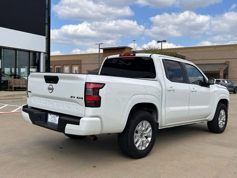 Used 2023 Nissan Frontier SV image 10