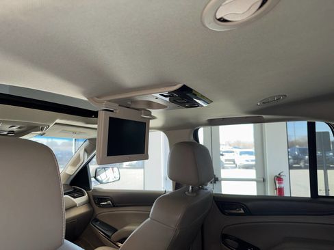 Used 2018 GMC Yukon SLT w/ Premium Edition image 26