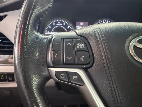 Used 2016 Toyota Sienna XLE w/ XLE Navigation Package AWD/4WD image 55