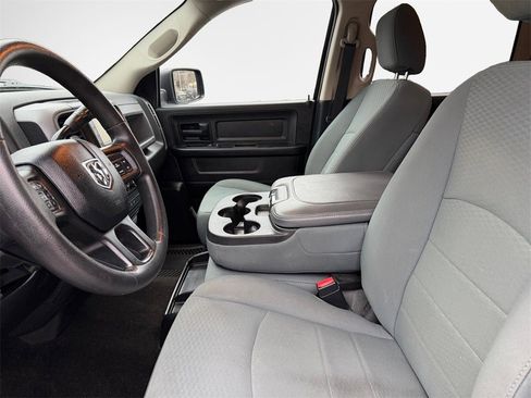 Used 2015 RAM 1500 Express image 12