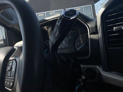 Used 2022 Ford F150 XLT image 29