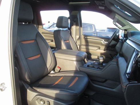 Certified 2025 GMC Sierra 1500 AT4 w/ AT4 Premium Package image 23