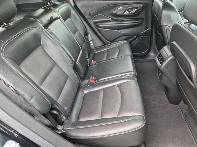 Used 2024 GMC Terrain SLT AWD/4WD image 18
