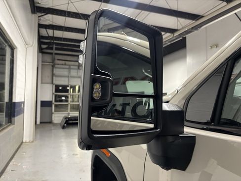 New 2026 GMC Sierra 2500 AT4 w/ AT4 Premium Plus Package image 9