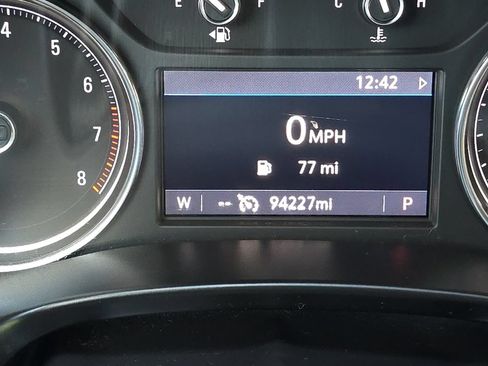 Used 2020 Buick Enclave Essence FWD image 27