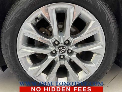 Used 2021 Toyota Highlander Limited AWD/4WD image 9