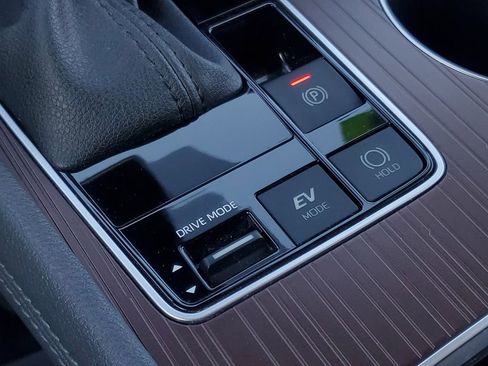 Used 2023 Toyota Sienna LE image 24