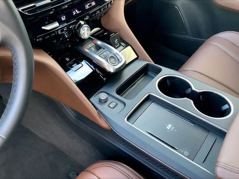 Used 2025 Acura MDX SH-AWD w/ Technology Package image 15