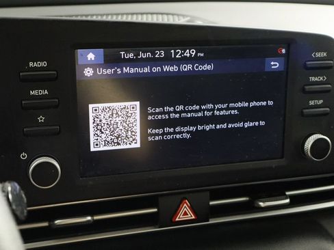 Used 2022 Hyundai Elantra Blue FWD image 32