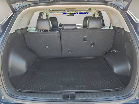 Used 2021 Hyundai Tucson Limited w/ Cargo Package FWD image 11
