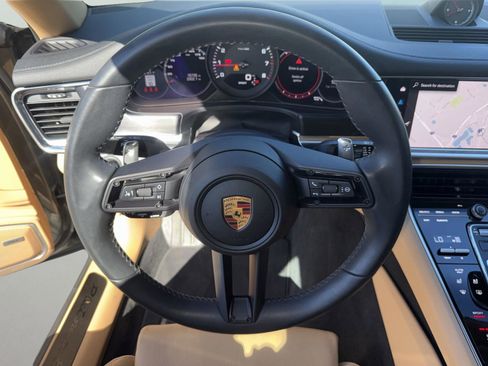 Used 2022 Porsche Panamera Platinum Edition image 31