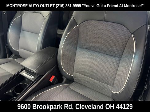 Used 2022 Kia Niro EX w/ Cold Weather Package image 32