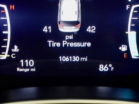 Used 2017 Chrysler Pacifica Touring-L Plus image 16