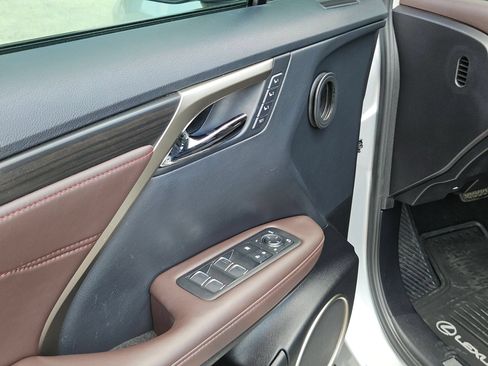 Used 2018 Lexus RX 350 FWD w/ Premium Package image 12