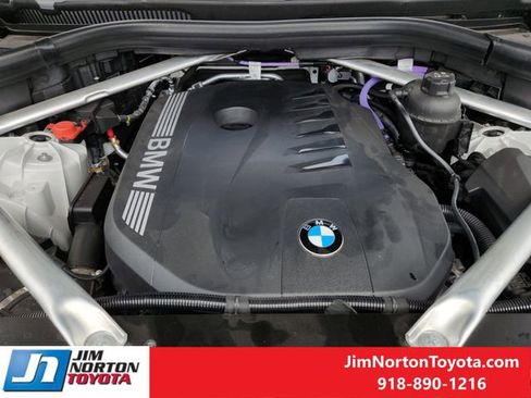 Used 2025 BMW X5 xDrive40i w/ M Sport Package AWD/4WD image 34