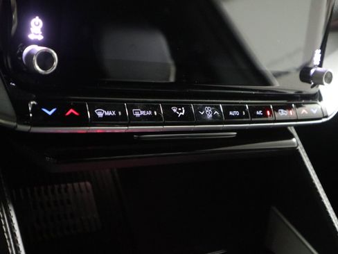 New 2026 Jeep Grand Wagoneer 4WD image 27