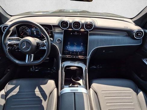 Used 2024 Mercedes-Benz GLC 300 image 16