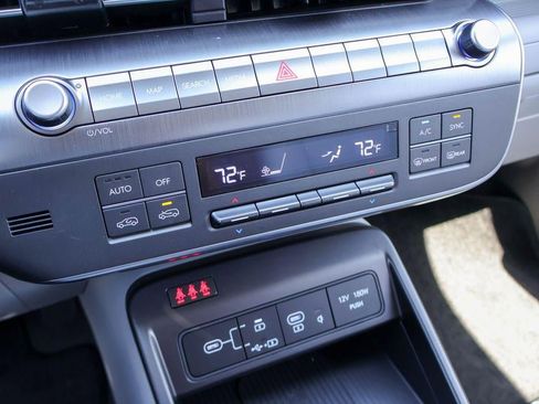 New 2026 Hyundai Kona SEL Premium image 18