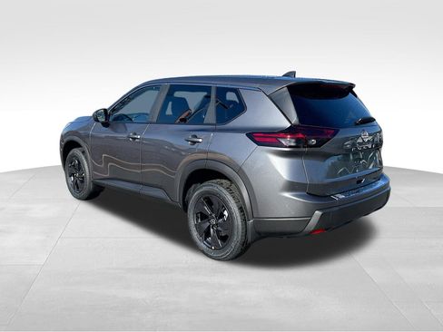 New 2026 Nissan Rogue SV FWD image 5