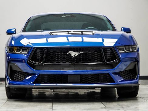 Used 2024 Ford Mustang GT Premium image 8