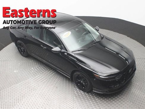 Used 2025 Honda Accord SE image 3