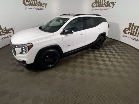Certified 2024 GMC Terrain AT4 w/ Infotainment Package II AWD/4WD image 4
