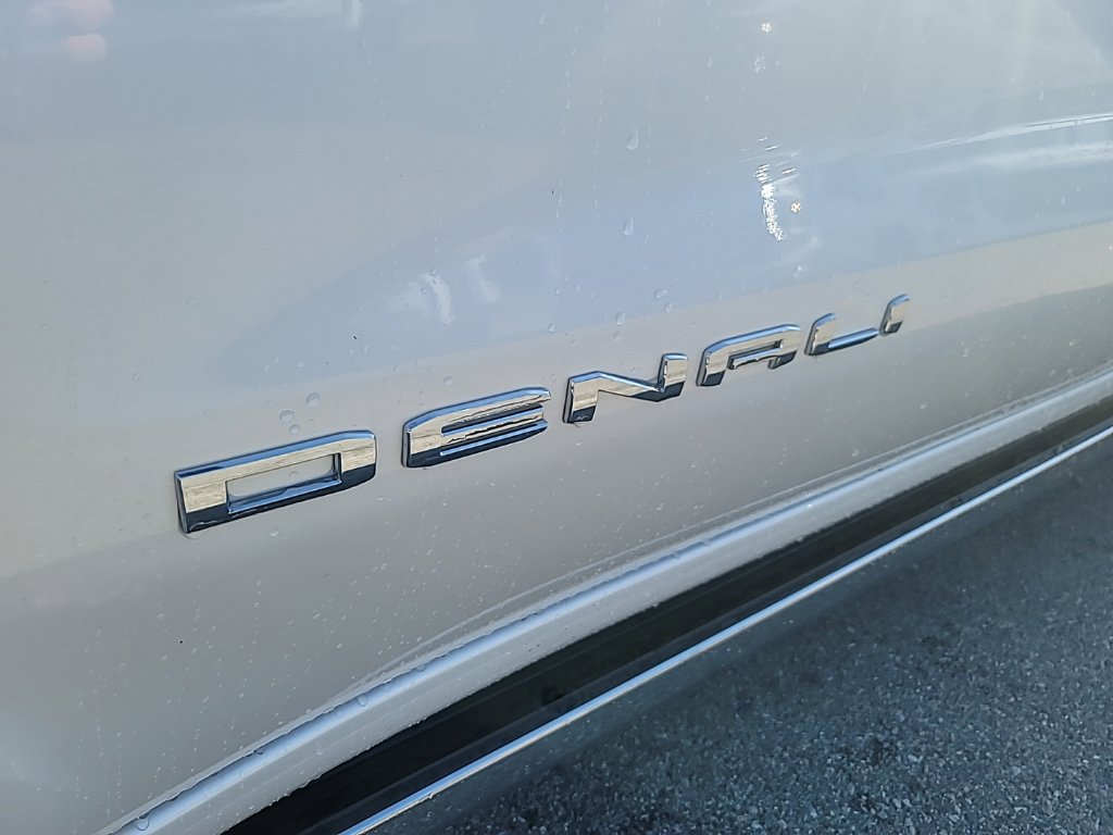 Used 2025 GMC Sierra 1500 Denali Ultimate AWD/4WD image 9